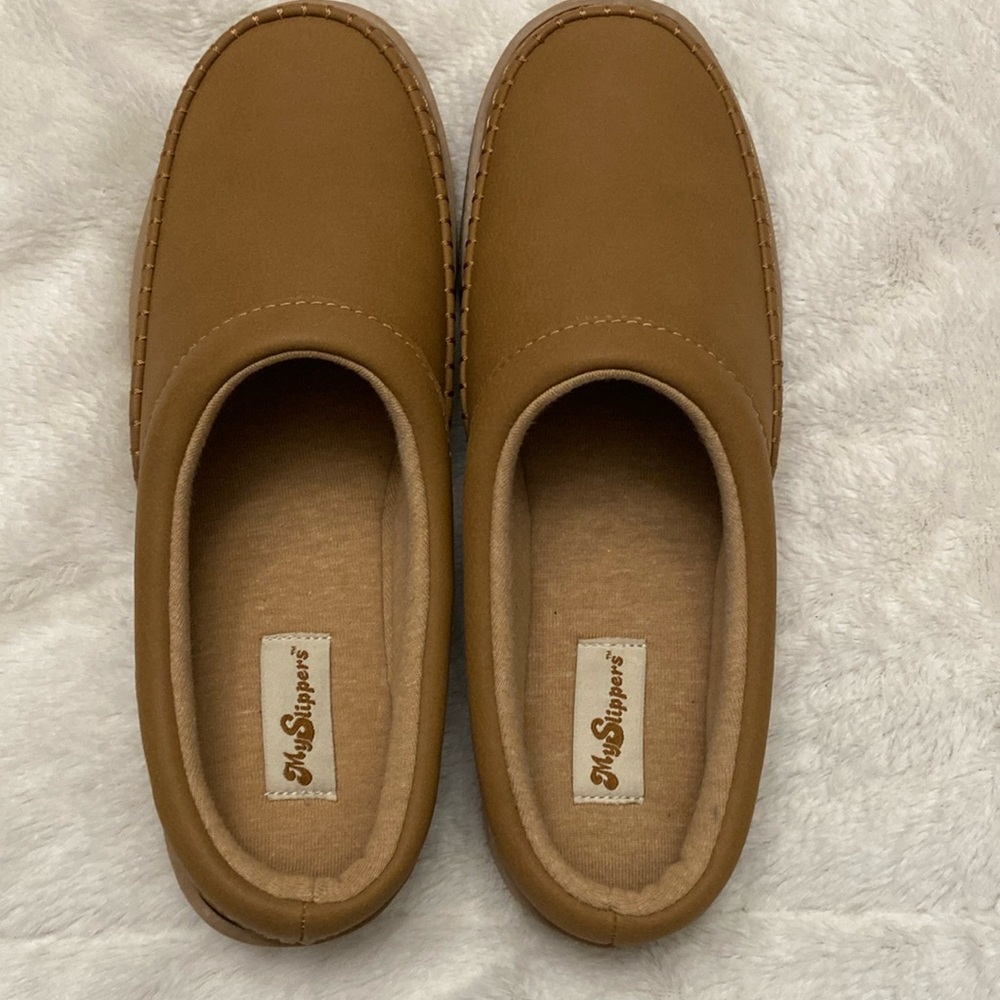 Women’s My Slippers tan brand new